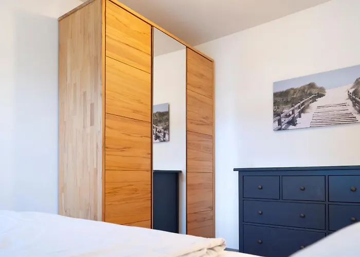 Muehlenteich App 14 *